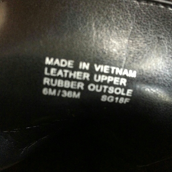 Michael Kors - Rosario Ankle Boot w/ Vintage Sheen - Picture 6 of 8